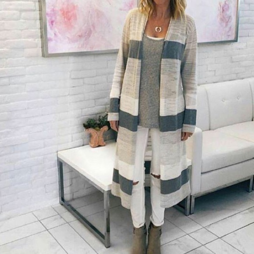 Cabi Vineyard sweater gray duster